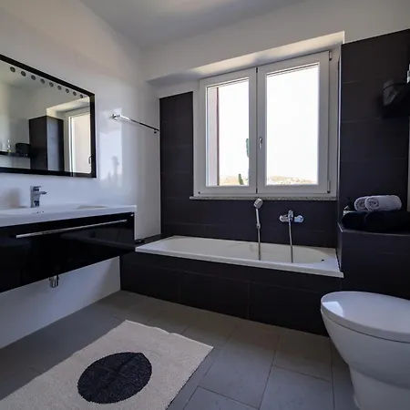 Magnifique Maison Vu 5 Ch * Порто-Веккьо